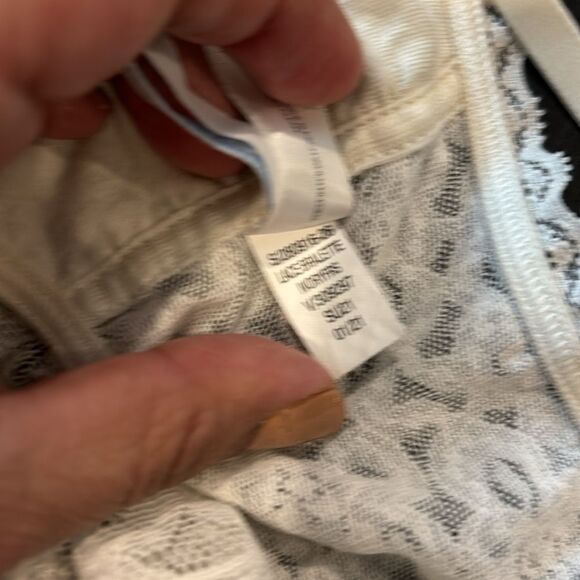 Love by Gap Lace Lined Cream Bralette Medium - Picture 5 of 6